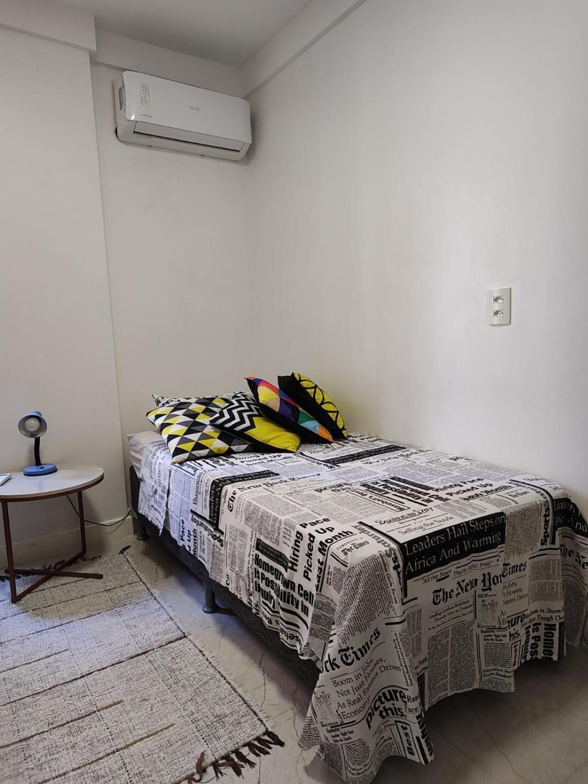 Hostel For One Com Quarto De Solteiro E Banheiro Privativos Vitória Esterno foto