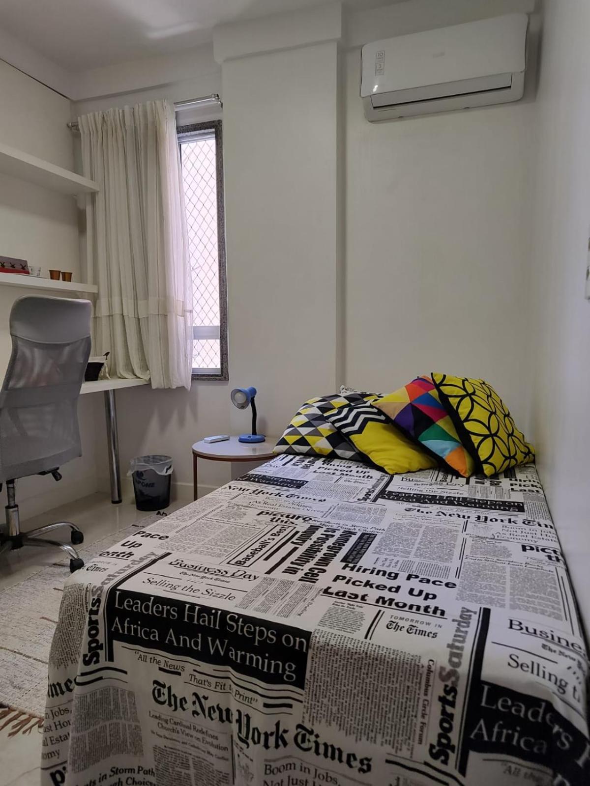 Hostel For One Com Quarto De Solteiro E Banheiro Privativos Vitória Esterno foto